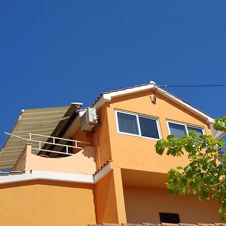 Diana Apartman